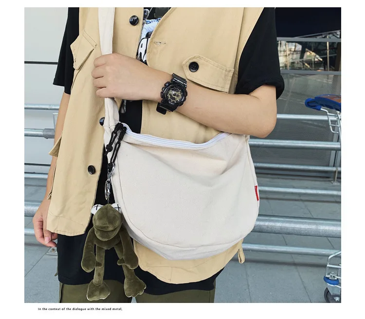Harajuku Simple Canvas Dumpling Bag Ann ke ni Korean-style New Style Frog Pendant Shoulder Square Sling Bag