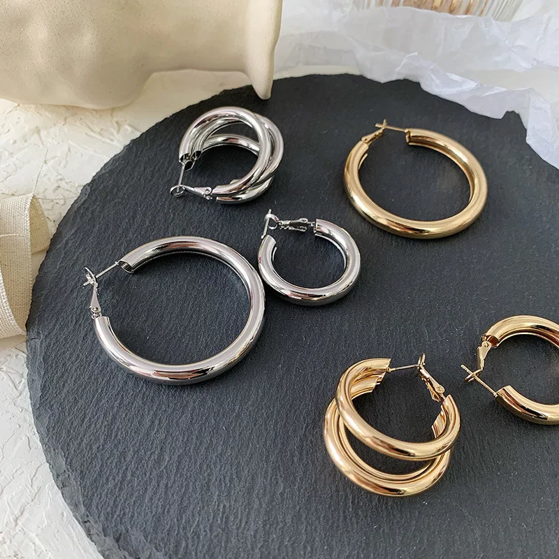 Очаровательные женские простые серьги-кольца металлическая круглая форма