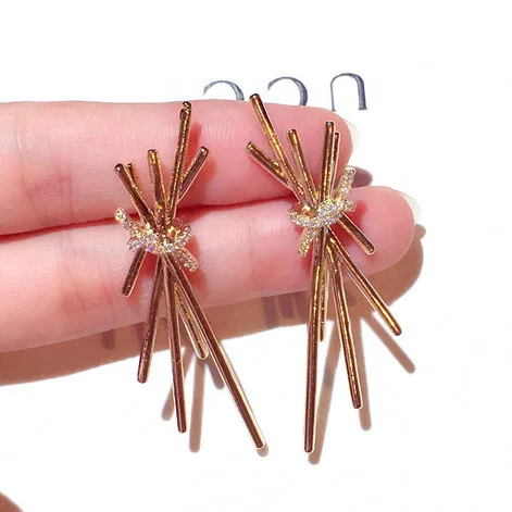 

Korean silver needle Earrings exaggerated long super flash geometric temperament earrings earrings female e002091