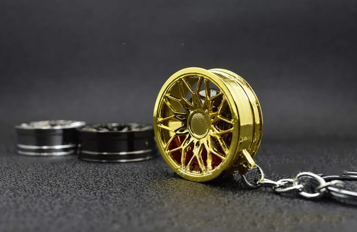 金色梅花钥匙扣