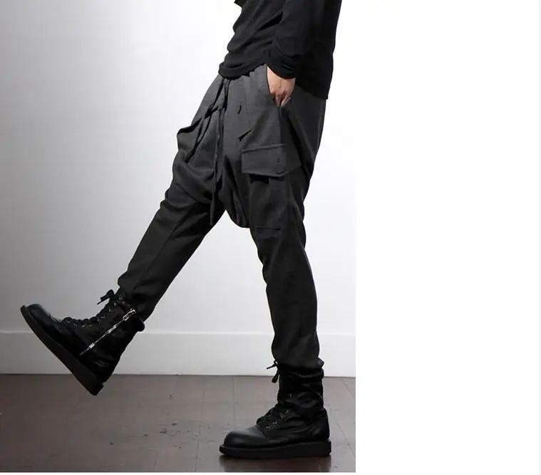 New fashion Korean version tide men's personality fashion loose harem pants hair stylist casual harem pants
