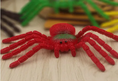 Simulation spider trick props make fun of toys, realistic soft glue animals prank toys