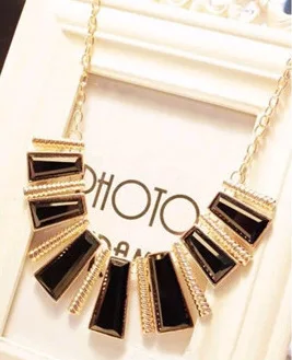 

Europe And America Fashion Necklace Geometry Irregular Necklace Metal Exaggeration Short Necklace