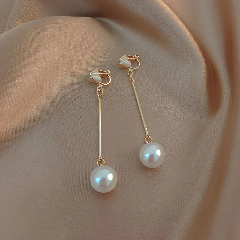 Hoop Earrings Ear Clip Earrings Clip Earrings Ear Clip Ear Accessories Vintage Golden Minimalist Rhinestone Clip on Hoop Earrings Non Pierced Cute Earrings for Women Trend Jewelry Gift