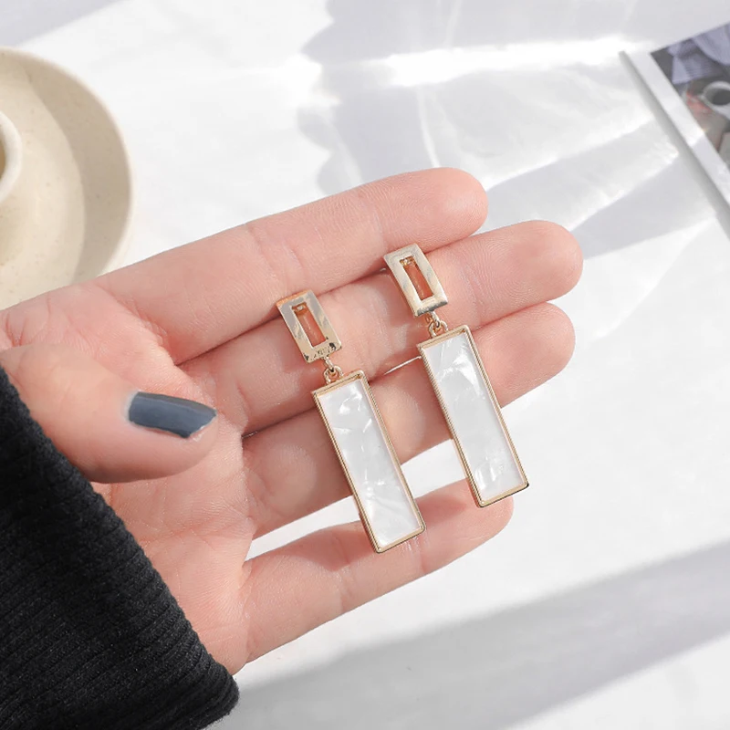 Clip on Earrings 5 Color Fashion Korea Simple Geometric Square Clip on Earrings for Women Golden Colorful Resin Non Pierced Ear Clips Trendy ear clip earrings clip earrings ear clip ear accessories