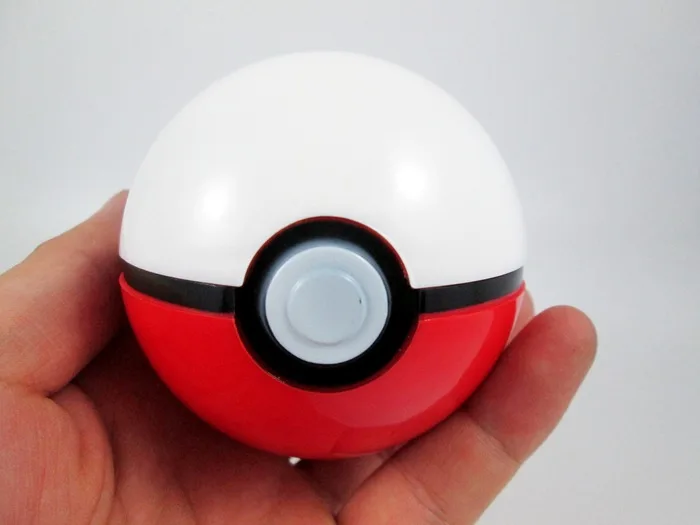 Hot Selling New Products 7CM Pokemon Pet Master Ball Capsule Toy Selectable