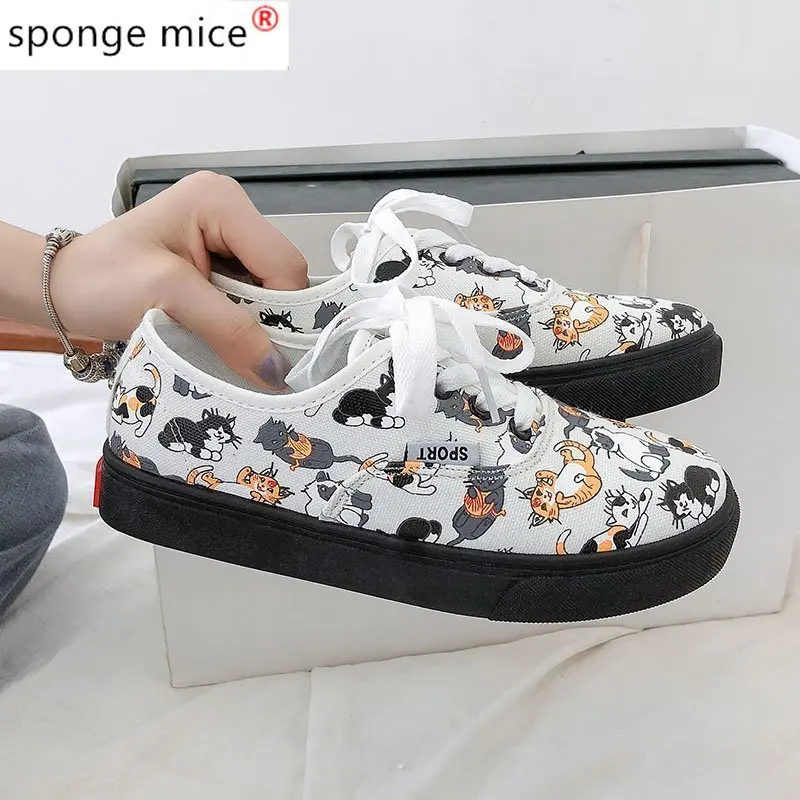 

2020 New Women Flats Lace up Comfortable Ladies Canvas Vulcanized Shoes Female Fashion Graffiti Casual Platform Shoes H39