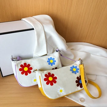 

Casual Canvas Shoulder Bag Women Classic Texture Delicate Creative Chic Flower PU Splicing Small Female Messenger Pouch