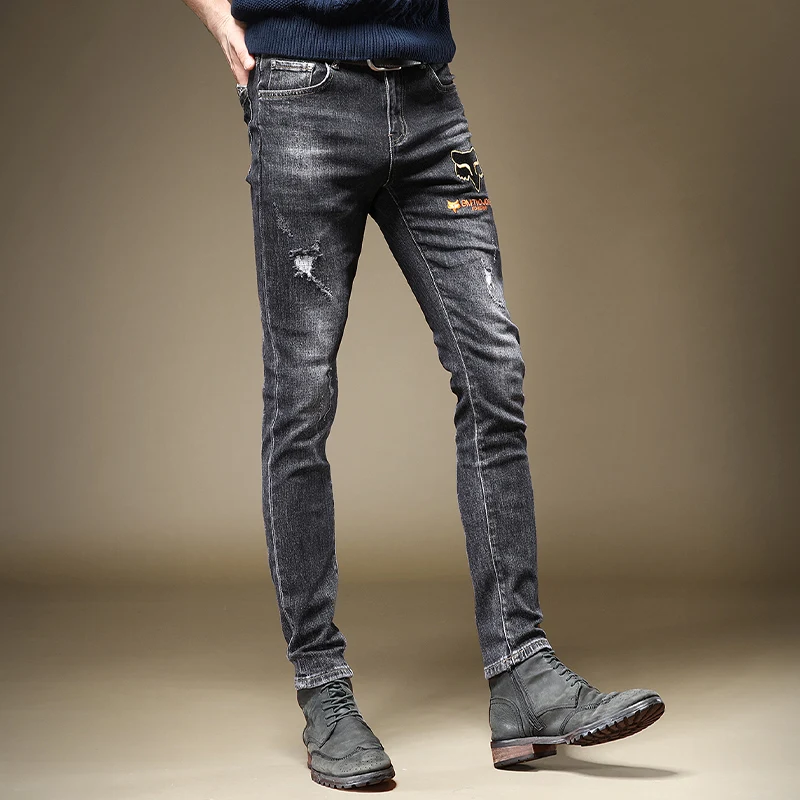 Fashion Embroidery Distressed Jeans Men 