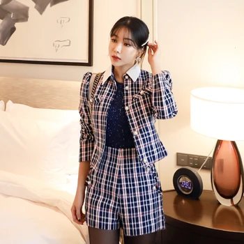 

2019 Autumn New Ladies Fashion Long Sleeve Plaid Jacket + High Waist Slim Shorts Pants Suits Two-piece Sets Women Casual Outfits