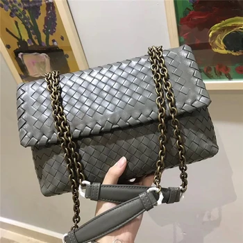 

2019 Genuine Leather Weave Woman Package Sheepskin Pure Manual Weave Package Single Shoulder Satchel Chain Small Square Package