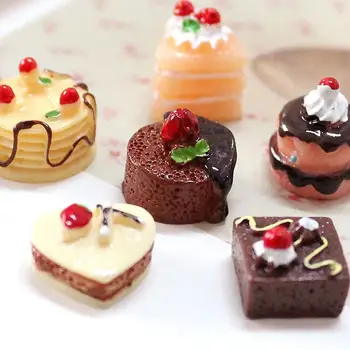 

3Pcs Simulation Chocolate Cakes Miniature Food Figurine Dollhouse Accessories decorate your cute dollhouse add some lively aure