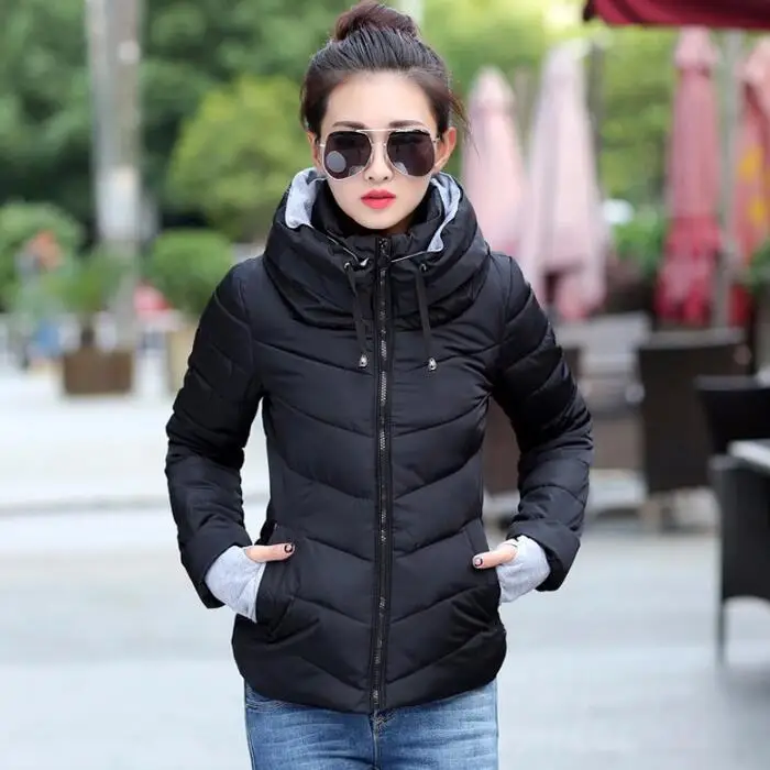 53 зимняя куртка для женщин размера плюс, женские парки, утепленная верхняя одежда, одноцветные пальто с капюшоном, короткие женские тонкие хлопковые стеганые базовые Топы
