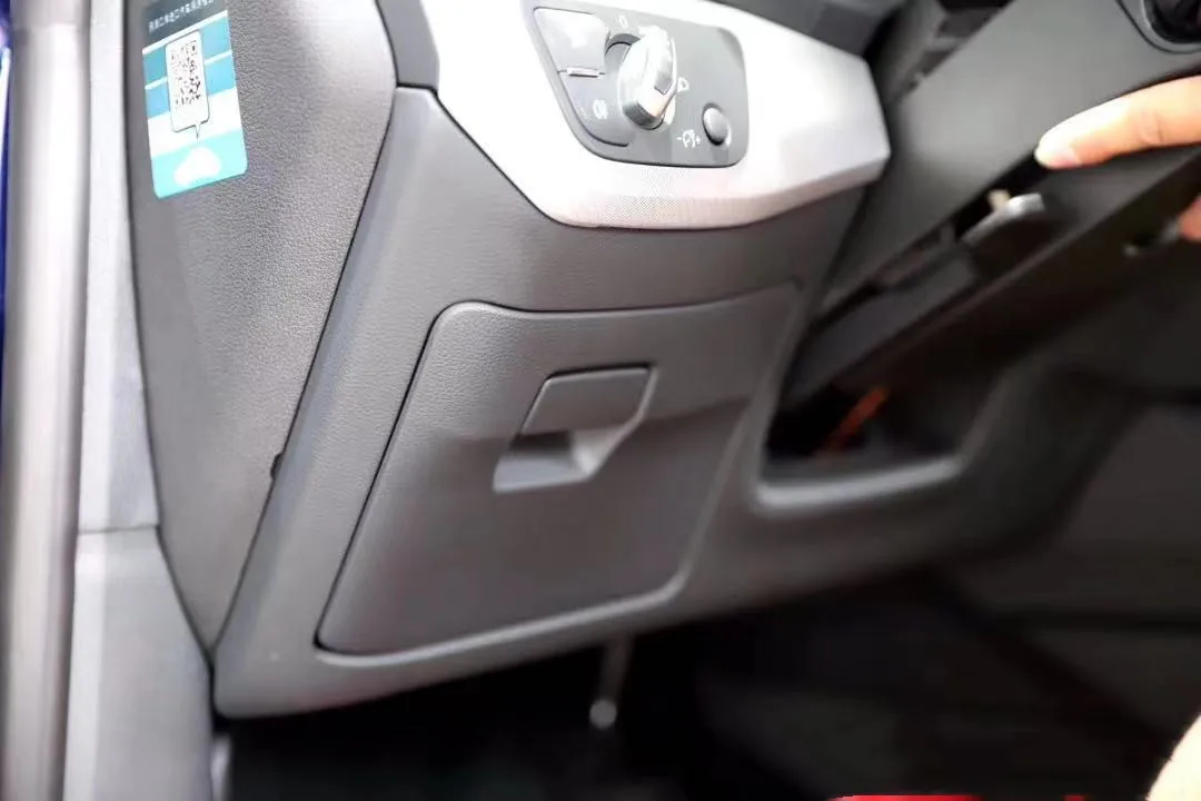 Driver's Glove Box Sundries Box 8WD 863 075A For Audi A4 B9 A5 B9 Car Console Storage Box