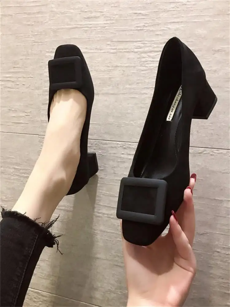 

Retro Square Heel Single Shoe Fashion Career Office Flock Pumps Black Shallow Mouth Square Buckle Womens Shoes Simple High Heels