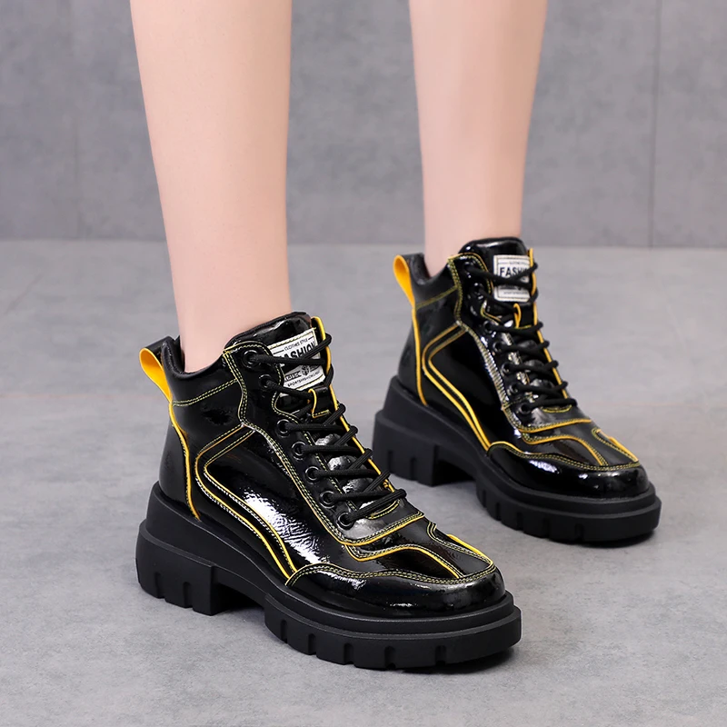 

2019 Winter New Women Chunky Sneakers Plus Plush Keep Warm Patent Leathable Winter Boots