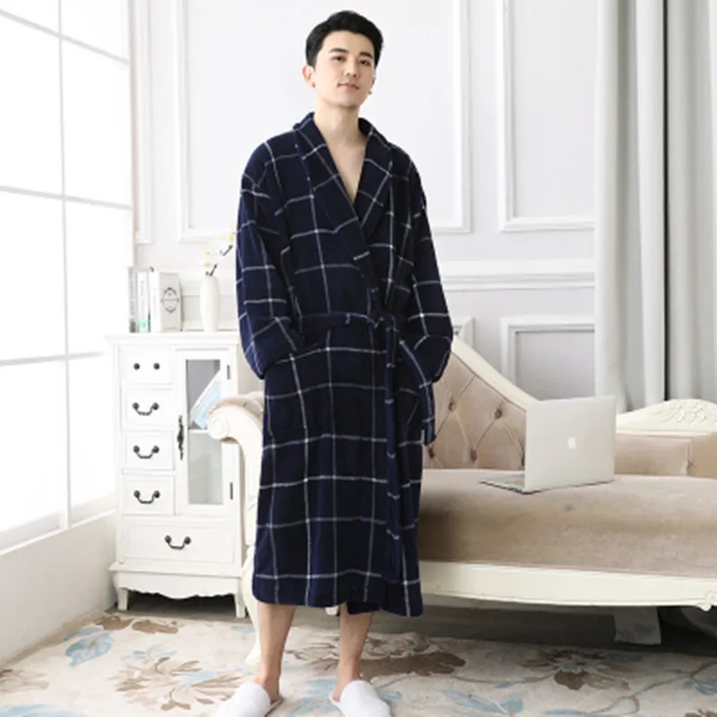 

Autumn And Winter Women's Robes Men Plus-sized Flannel Bathrobe Thick Bathrobe Special Loose Tracksuit 200