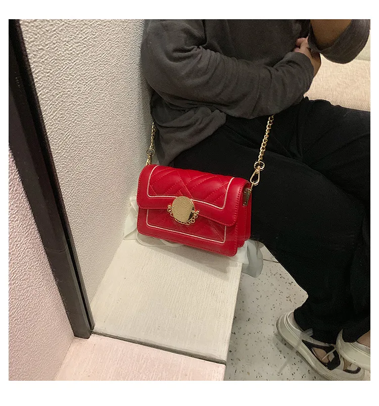 

Summer 2019 new fashion embroidered chain bag woman slanted a hundred small square bags with a single shoulde