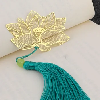 

1Pcs Ginkgo Maple Clover Hollow Metal Bookmark Brass Bookmark School Office Stationery Supplies Papeleria