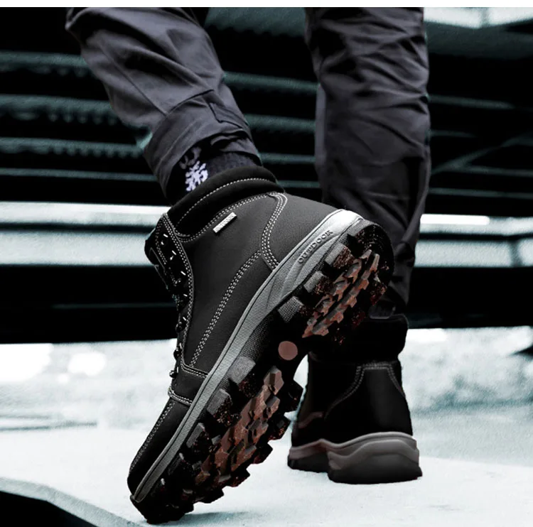 Men boots Warm Winter High Quality Plush Inside Anti Skid Bottom Outdoor Mans footwear Comfortable Plush Big Size