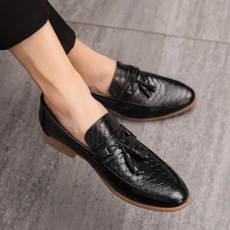 

Men Leather Loafers Retro Tassel Lozenge Pattern Shoes Slip On Comfortable Casual Male's Flat Footwear club shoes big size 47 4