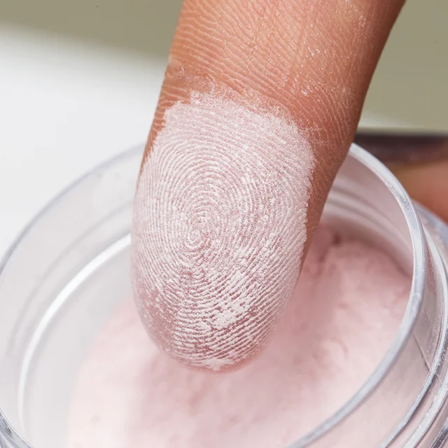 poudre libre avec tête de champignon, fond de teint longue durée