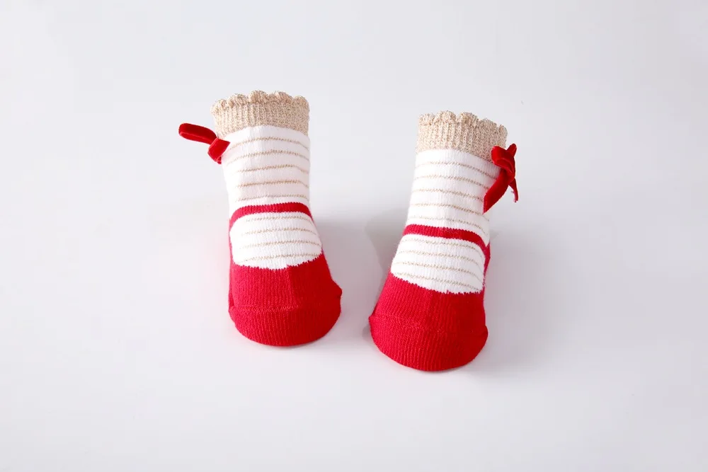 Рождественские носки для новорожденных; красные газовые носки с бантом для малышей