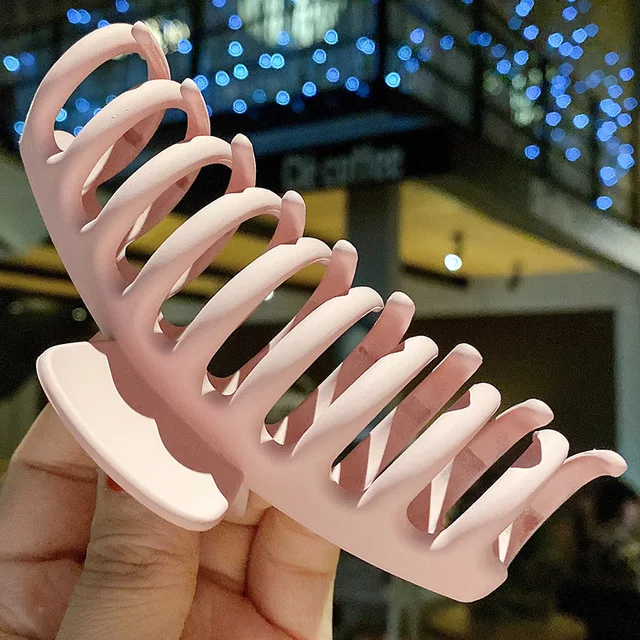 2021 Korean Solid Big Hair Claws Elegant Frosted Acrylic Hair Clips Hairpins Barrette Headwear for Women Girls Hair Accessories 3