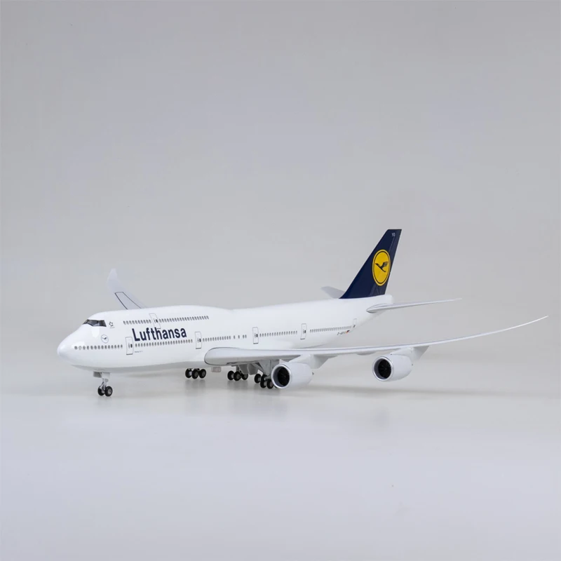 B747 Lufthansa Airplane Model Toy 1/150 Airline 747 Plane Model