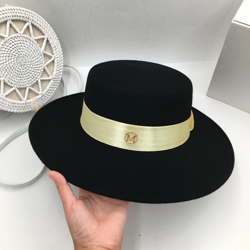 

The new autumn/winter wool Black flat hat little hat joker travel tide restoring ancient ways men and women go shopping shade