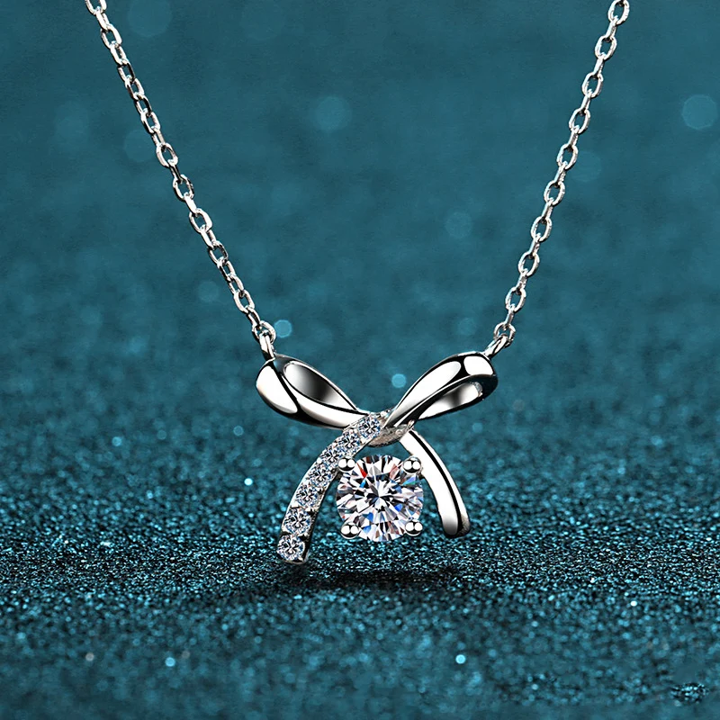 Elegant Wedding Pendant Necklace 