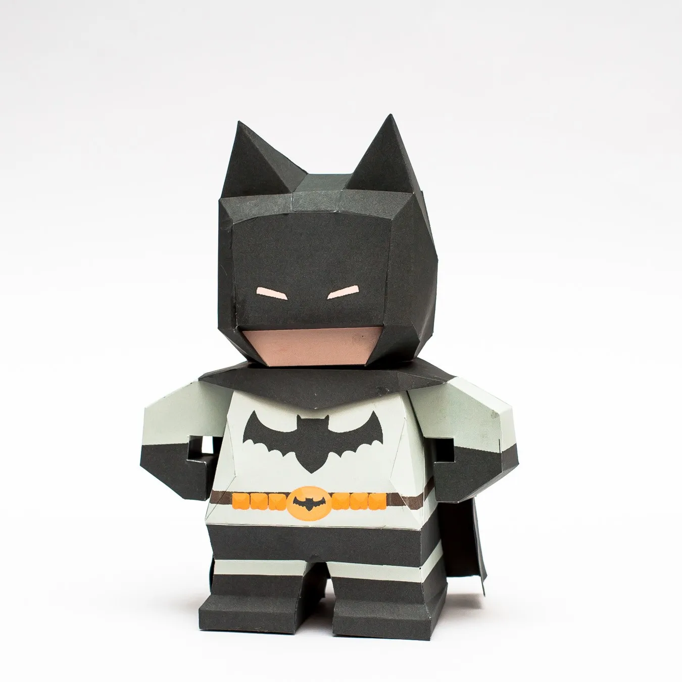 

Super Hero Bat Man 3D Paper Model DIY Handmade Fancy Toy Garage Kit Decoration