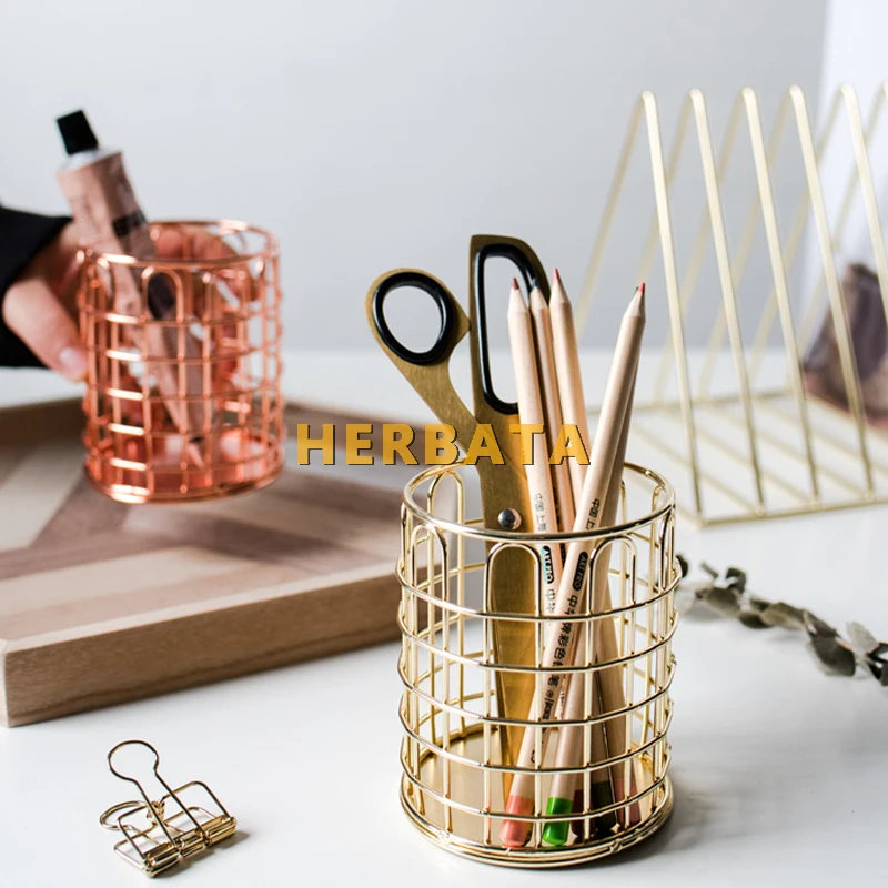 Lovely Hollow Metal Pen Holder Makeup brush container Multifunction Storage Desk Organiser Office Accessories Papelería CL-2557