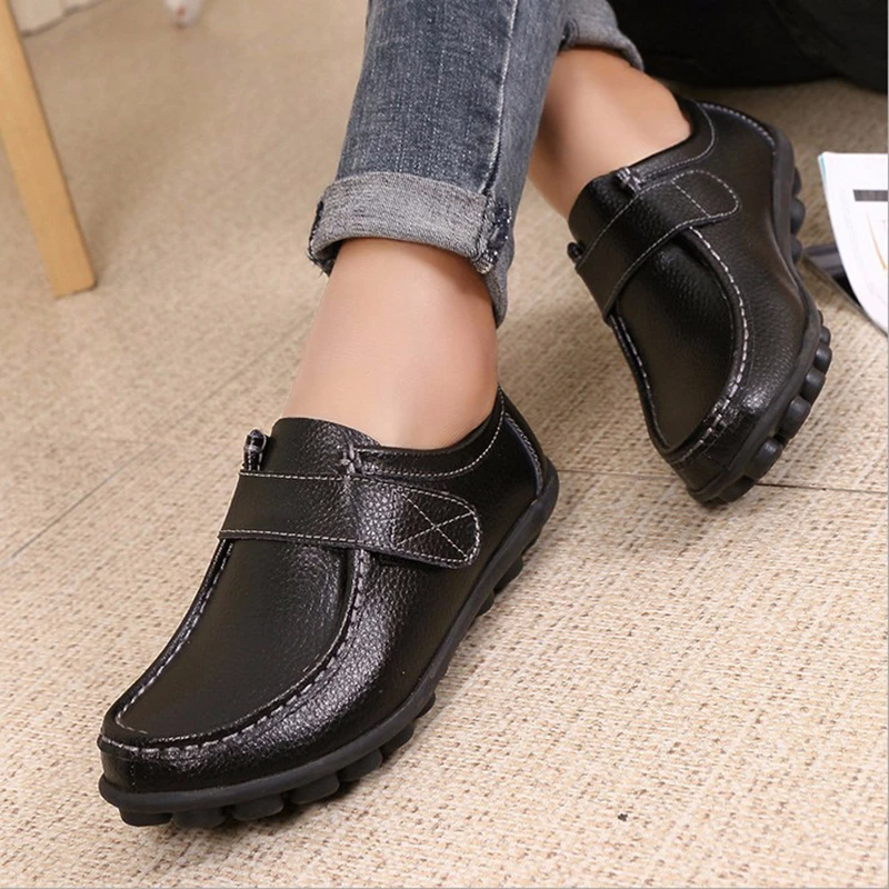 Genuine Leather Women Flat Shoes Slip On Loafers Ladies Breathable Soft Nurse Shoes White Casual Durable Plus Size