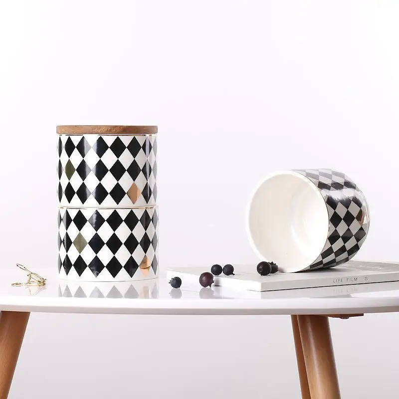 Nordic Lattice Ceramic Jars For Spices Slimes Wood Lid Cans For Storage Bottle Jar Kitchen Coffee Tea Candy Cane Container Bank