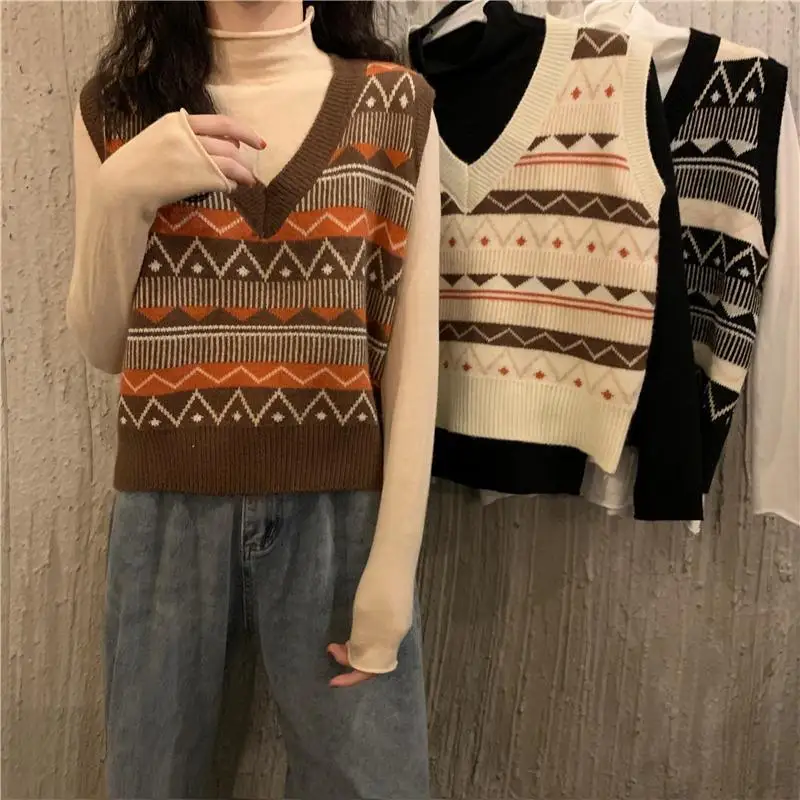 

Fall 2020 new V-Neck Sweater Vest fashion knitted pullover