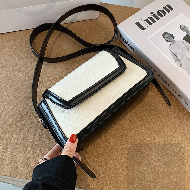 

2020 new stone pattern PU leather messenger bag small shoulder bag ladies trendy brand retro handbag black white