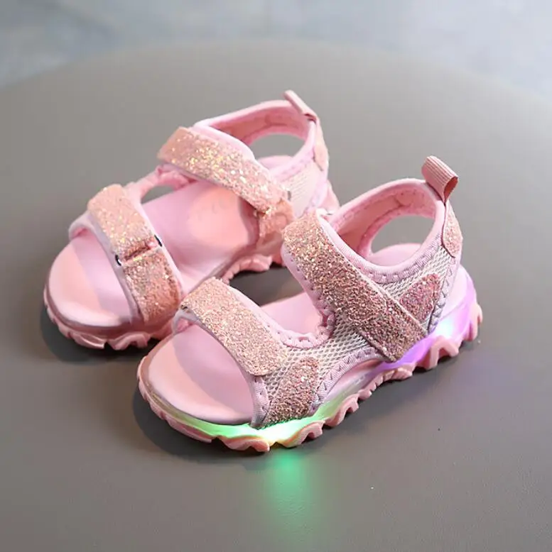 Sandalias de verano a la moda para niños y niñas, sandalias deportivas luminosas con luz Led brillante para niños, sandalias lindas para bebés