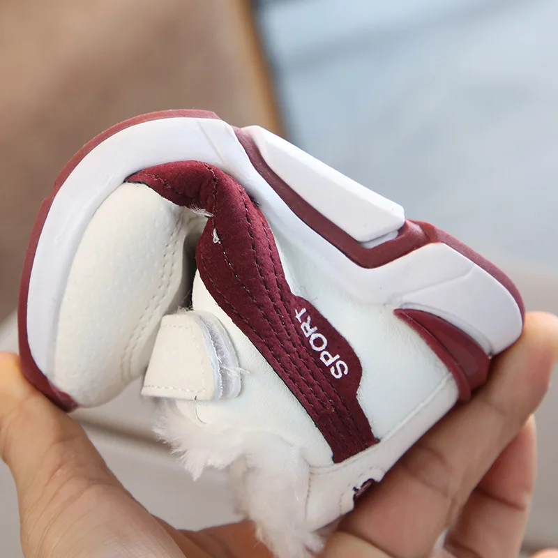 Зимняя спортивная обувь для детей 1-3 лет, плюшевая теплая хлопковая обувь для мальчиков и девочек, модная повседневная обувь, нескользящая Мягкая Обувь