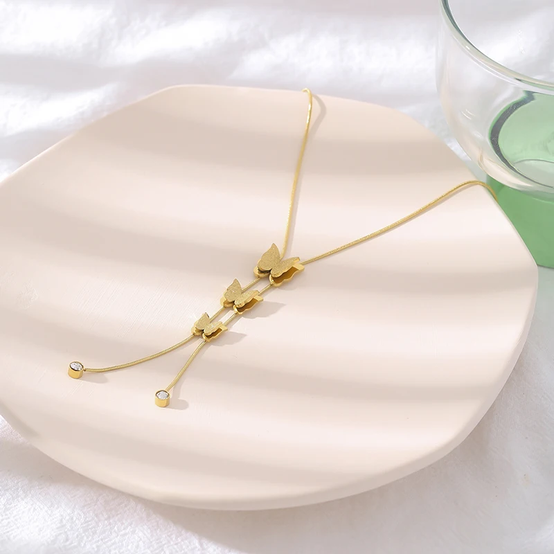 Exquisite Butterfly Sexy Pendant Necklace for Women Shiny Cubic Zirconia Jewelry - Image 4