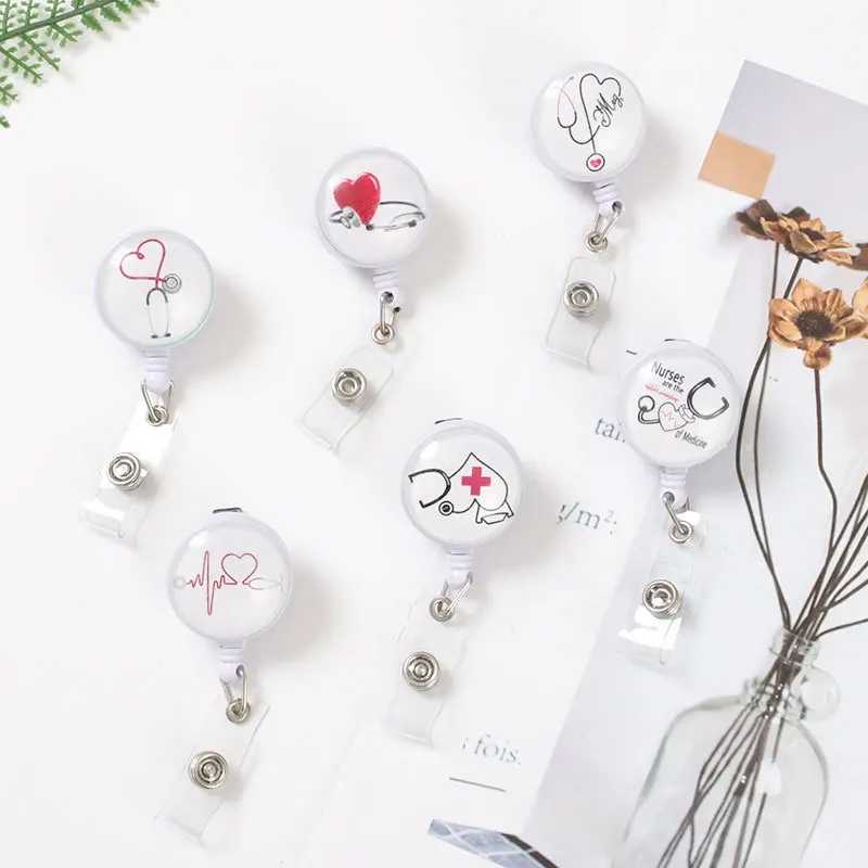 Nuevo  Insignia retráctil de plástico para enfermera, Clip de carrete de dibujos animados, Doctor, estudiantes, IC, funda para tarjeta de identificación 33mj6AYN1ZR