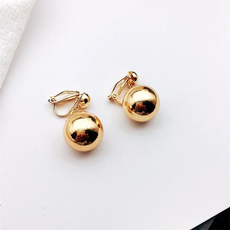 Ear Clip Earrings GRACE JUN Korean Style Gold Color Pearl Clip on Earrings No Pierced for Women Party Wedding Fashion Cuff Earrings Luxury Jewelry