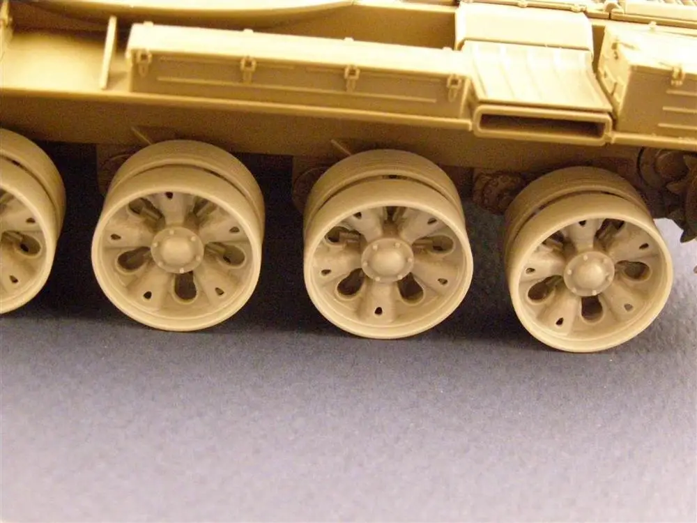 1:35 каучуковая фигурка модель комплект Unassambled Неокрашенный/B154(T-55 шина бака) без майки