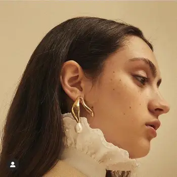 

Asymmetric European ins fashion brass gold plated natural pearl drop earrings with pearl for women jewelry earrings earing