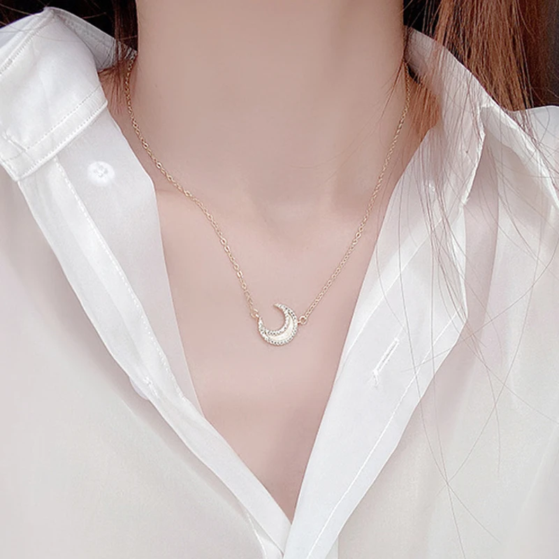 Korean Fashion Exquisite Moon Necklace for Women Vintage Zircon Clavicle Thin Chain Anniversary Wedding Jewelry Pendant Gift