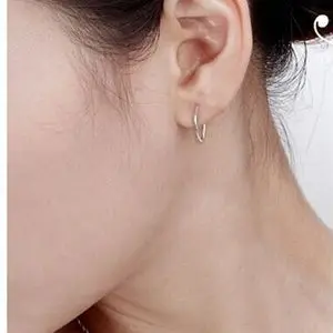 1 Pair Fashion Jewelry Unique Small Thin Endless Earrings 10mm Multi-purpose Round Nose Lips Ring Women
