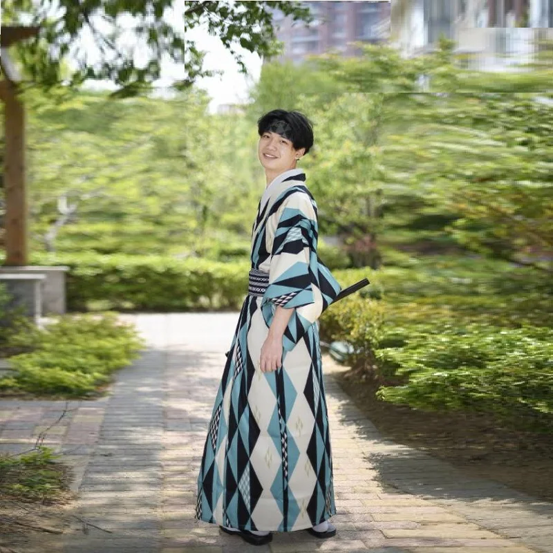 Costume Japanese Kimono Man Samurai Cosplay Karate Kimono Japones Yukata Haori Men Traditional Japanese Mens Clothing FF2605