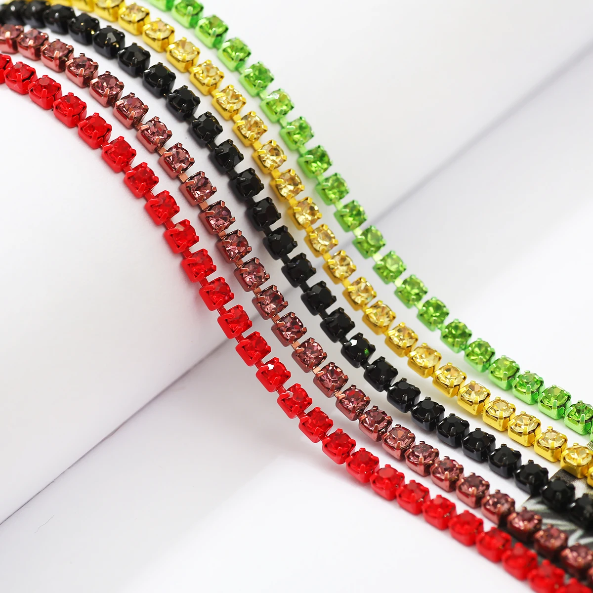 Colorful Rhinestone Chain for DIY Sewing and Clothing Accessories
