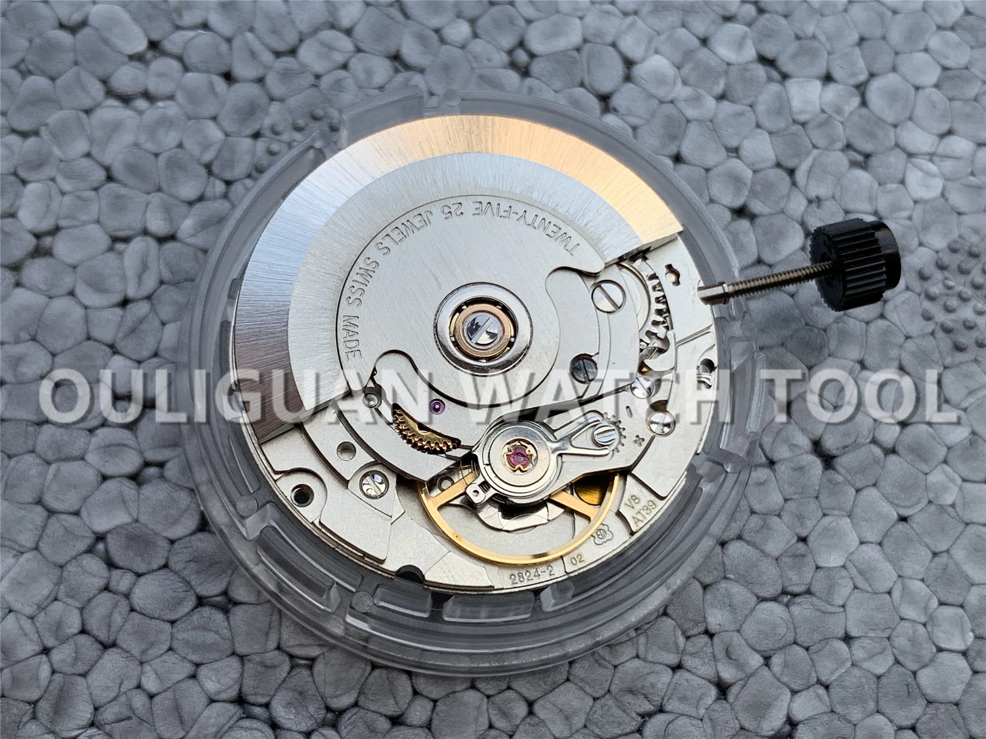 

The Swiss original ETA Mechanical Autoamtic movement 2824-2 watch movement date display fit for men's watch white 2824