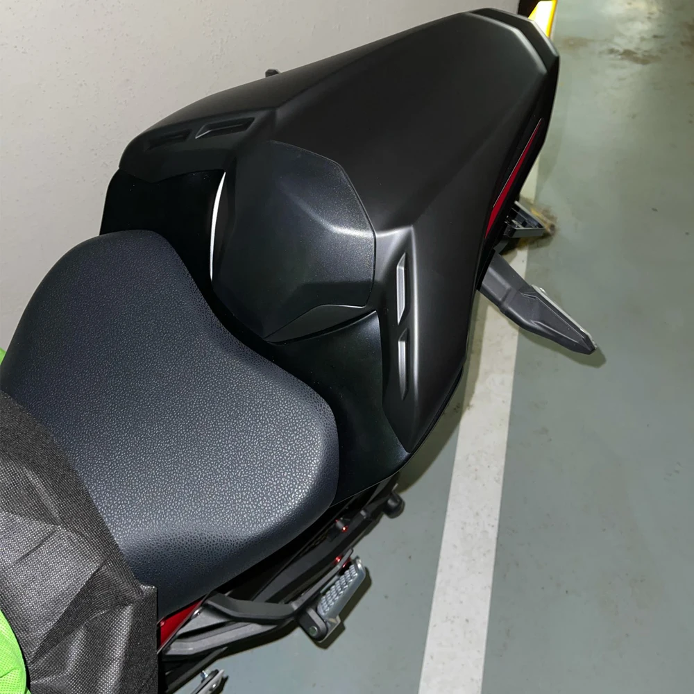 

Обтекатель для мотоциклетного сиденья, задний пассажирский коврик для Kawasaki Z 900 ABS 2017 2018 2019 2020 2021 Z900, аксессуары